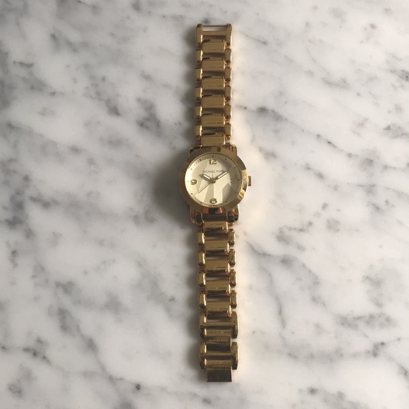 Michael Kors Monogram Womens Watch style 3085 - Picture 4 of 7